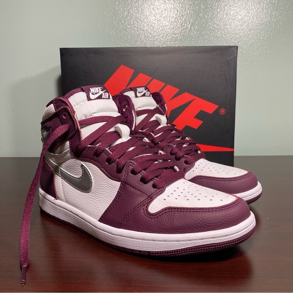 🚫SOLD🚫 Nike Air Jordan 1 Retro High OG 'Bordeaux' - Picture 5 of 11